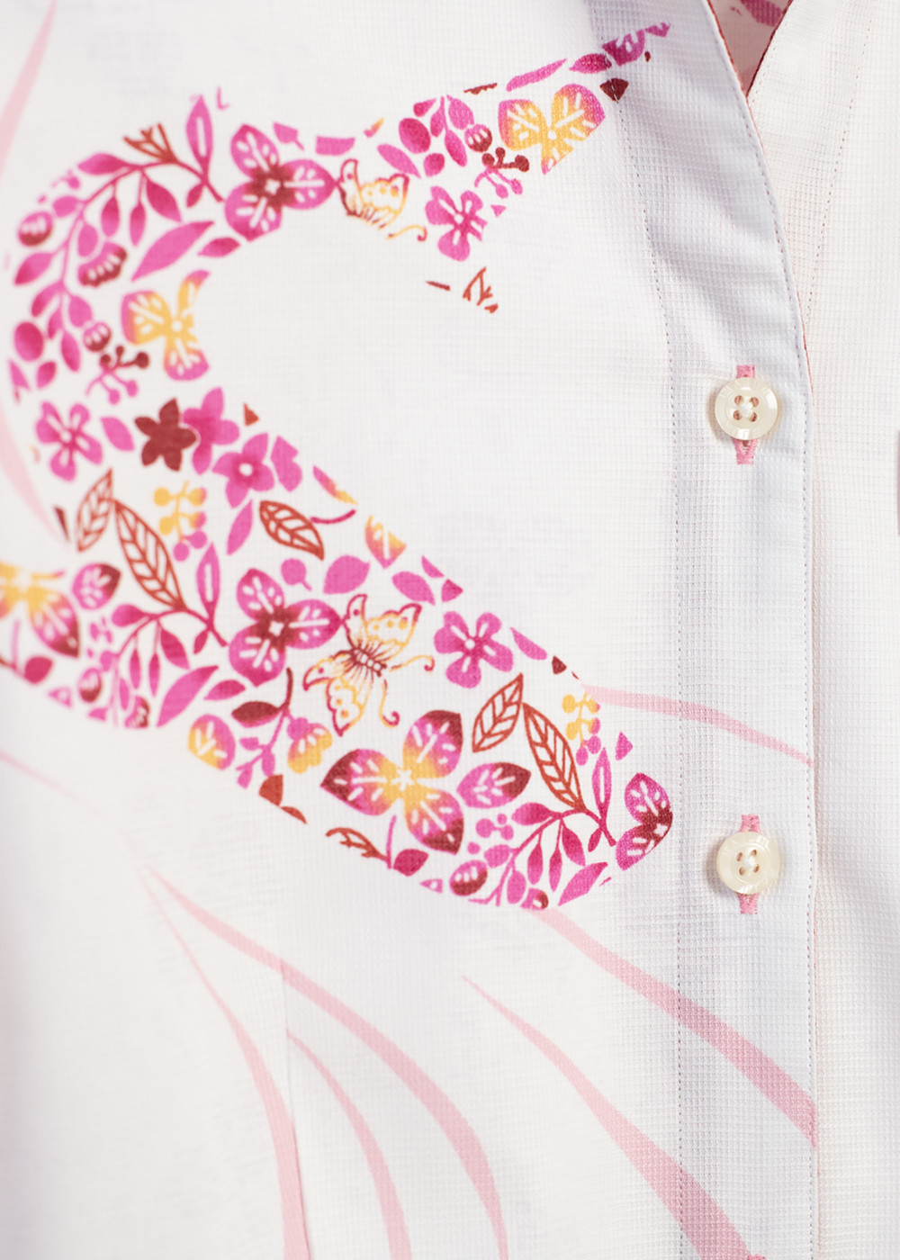 かりゆしウェア（沖縄版アロハシャツ） MAJUN - ジンベイザメ花模様