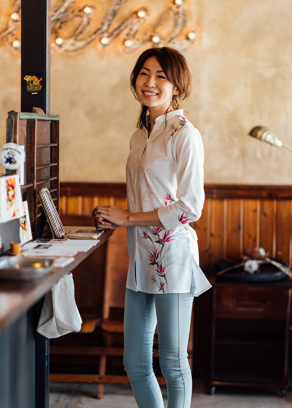 かりゆしウェア（沖縄版アロハシャツ） MAJUN - クレイフラワー（チュニック）