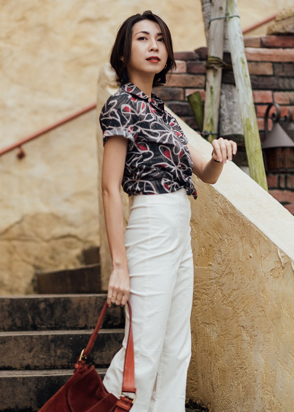 かりゆしウェア（沖縄版アロハシャツ） MAJUN - シェフレラライン