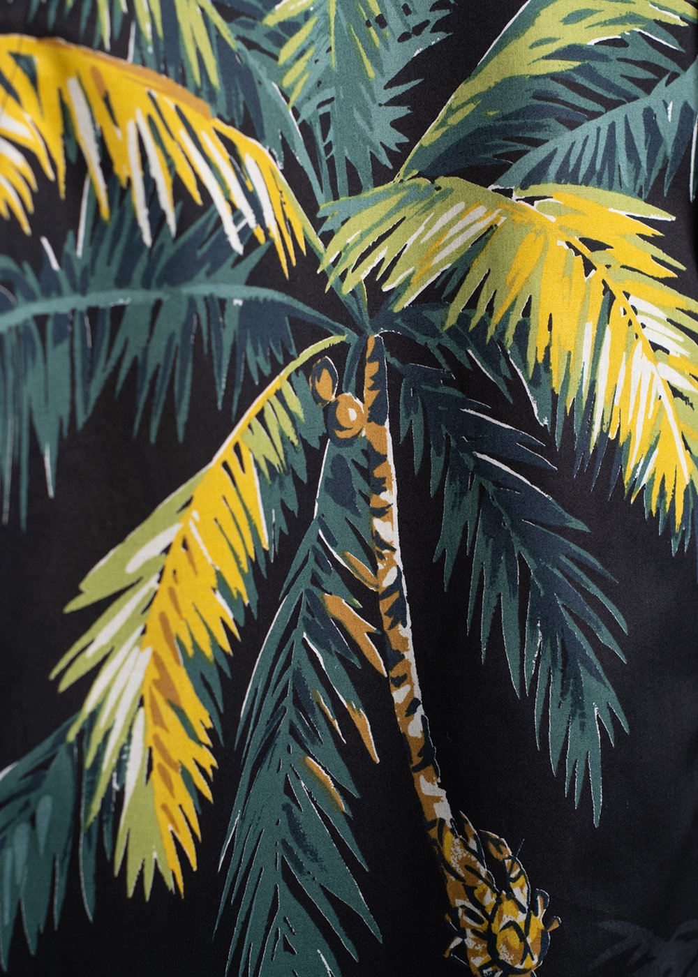 かりゆしウェア（沖縄版アロハシャツ） MAJUN - インパクトパーム