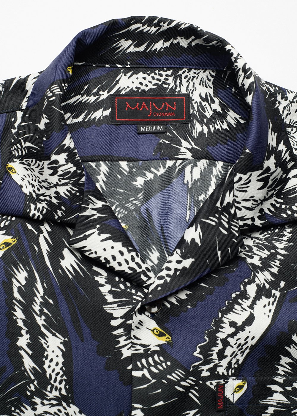 かりゆしウェア（沖縄版アロハシャツ） MAJUN - カンムリワシ