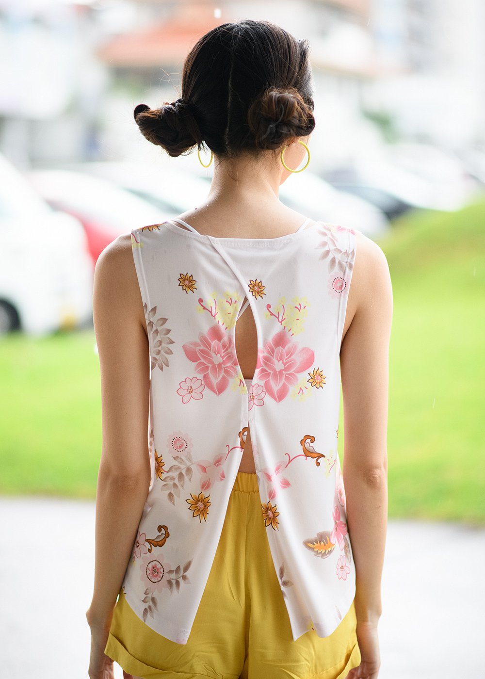 かりゆしウェア（沖縄版アロハシャツ） MAJUN - 香りの花