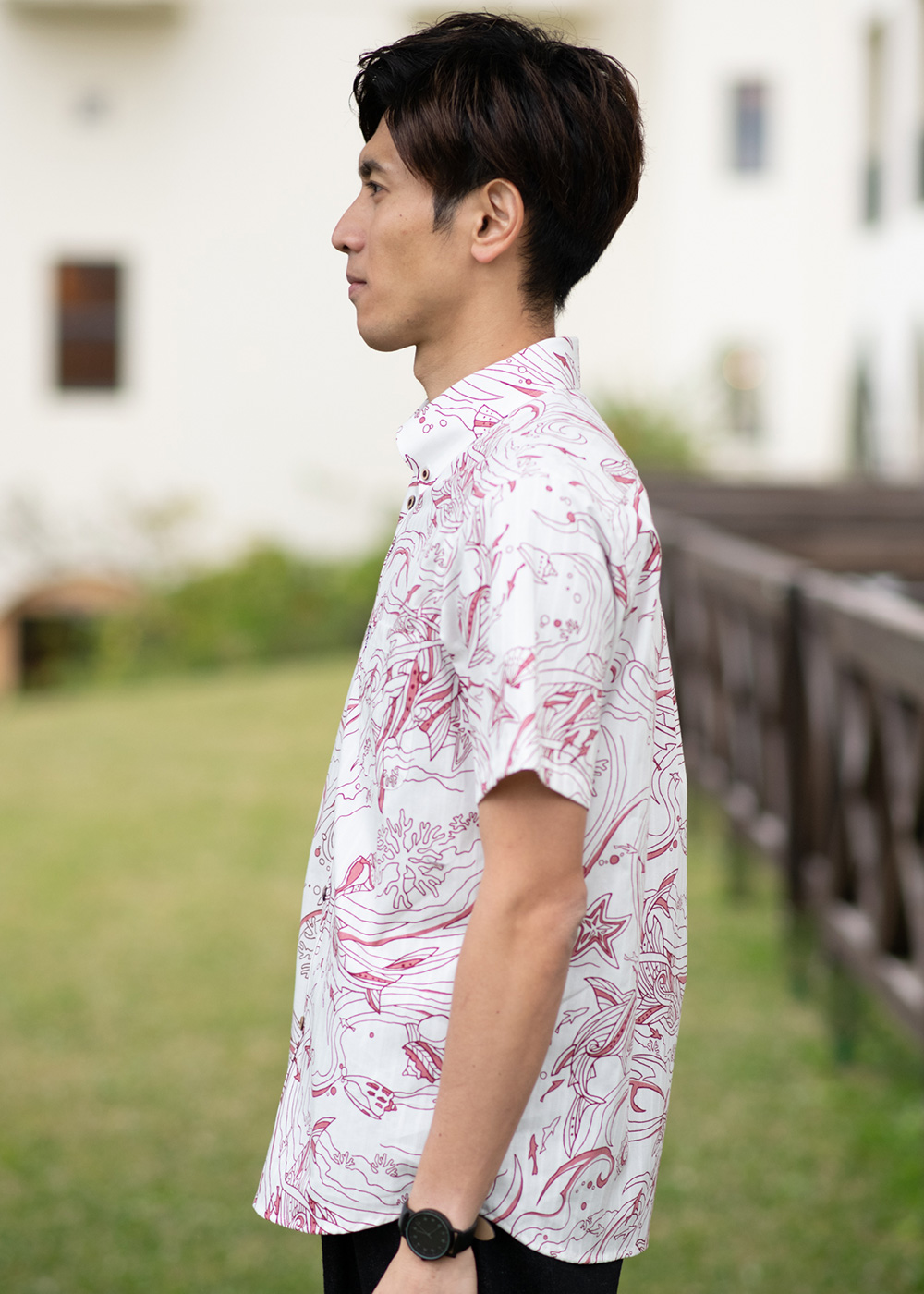 かりゆしウェア（沖縄版アロハシャツ） MAJUN - ジンベエザメアイランド