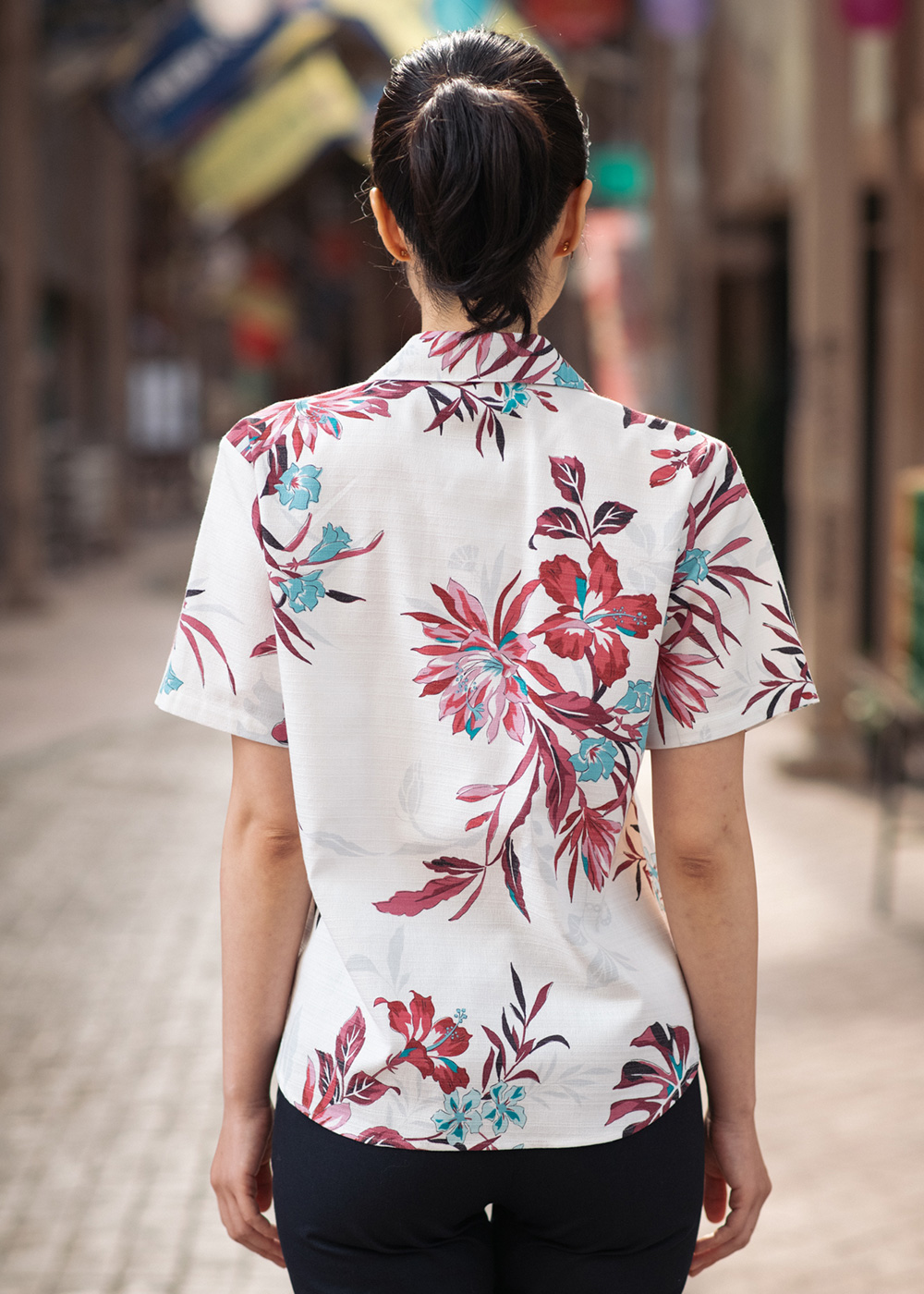 かりゆしウェア（沖縄版アロハシャツ） MAJUN - 祝福の庭