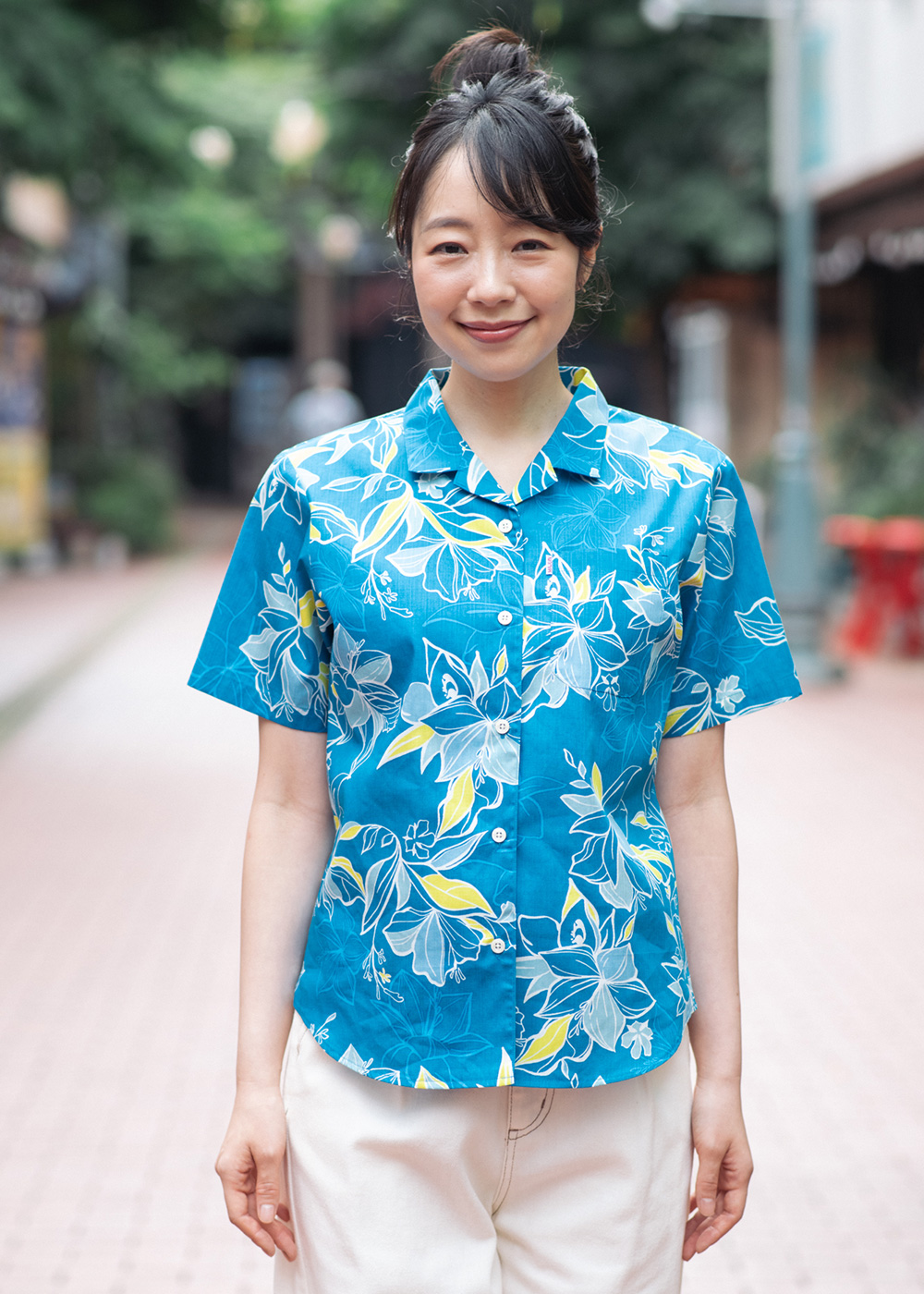 かりゆしウェア（沖縄版アロハシャツ） MAJUN - ファジーピーチ