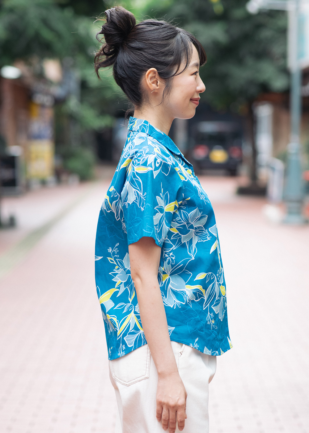 かりゆしウェア（沖縄版アロハシャツ） MAJUN - ファジーピーチ