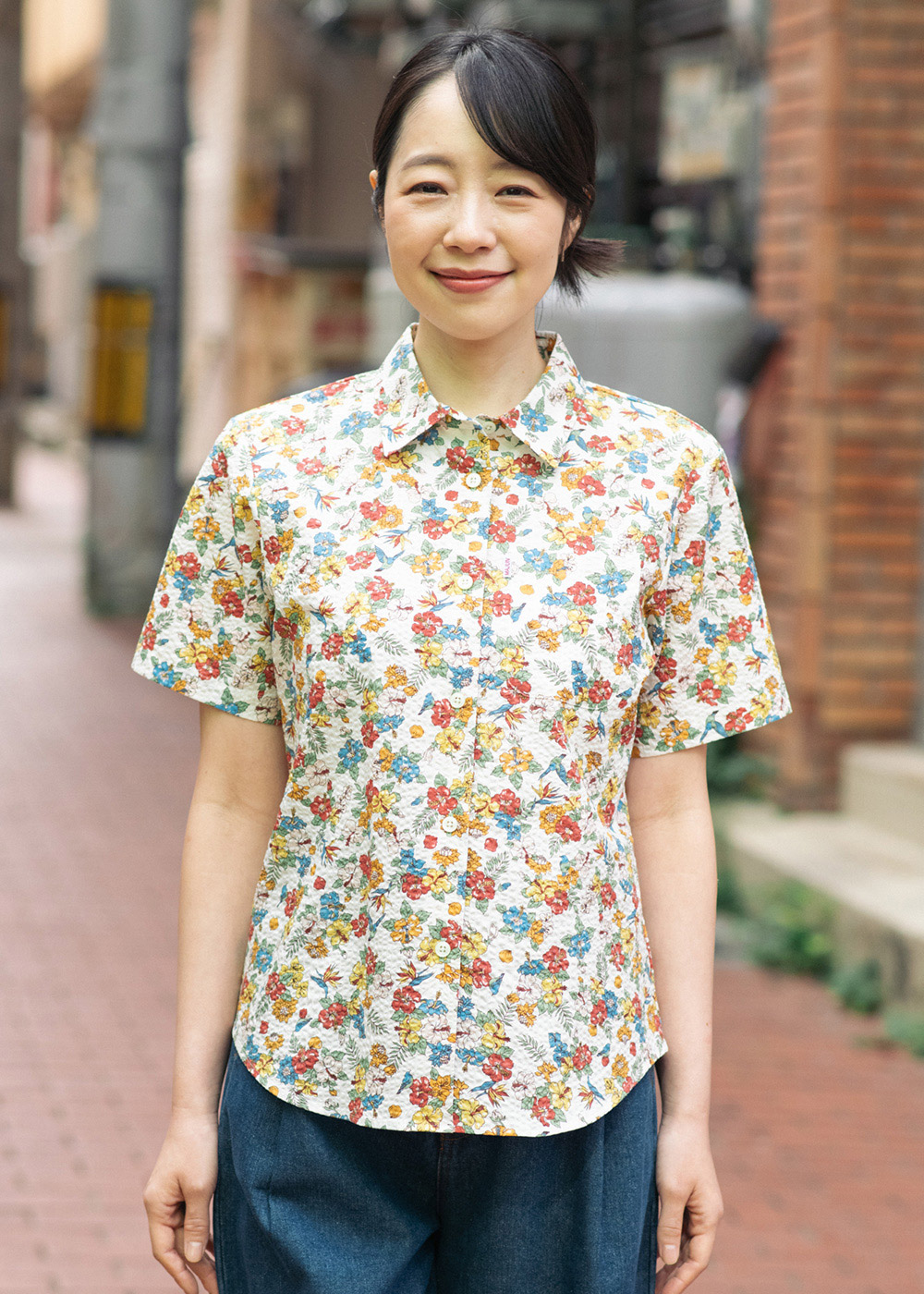 かりゆしウェア（沖縄版アロハシャツ） MAJUN - トロピカルブルーム