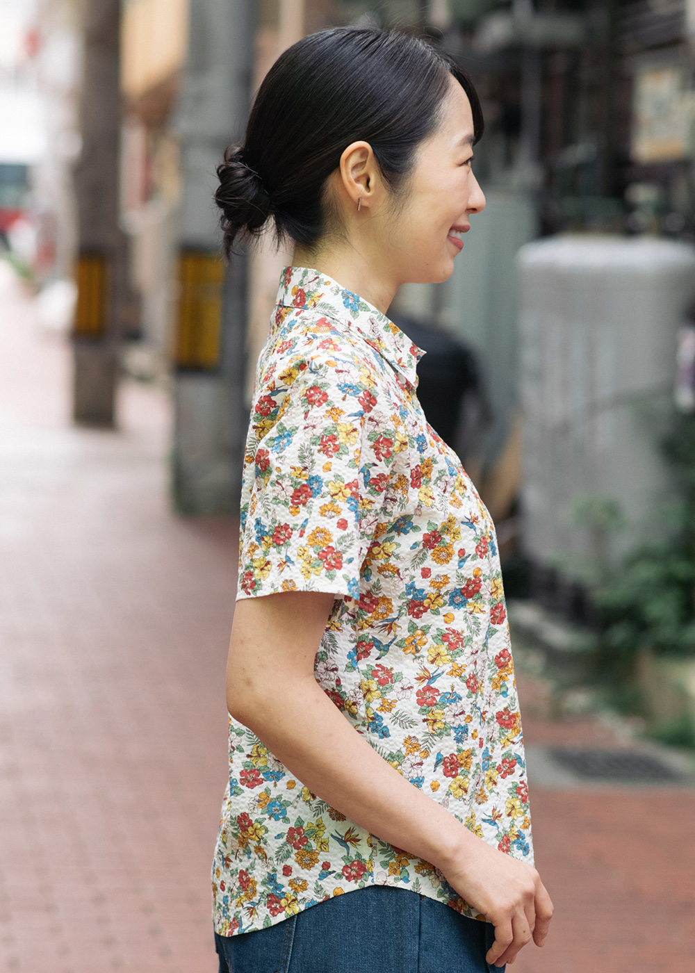 かりゆしウェア（沖縄版アロハシャツ） MAJUN - トロピカルブルーム