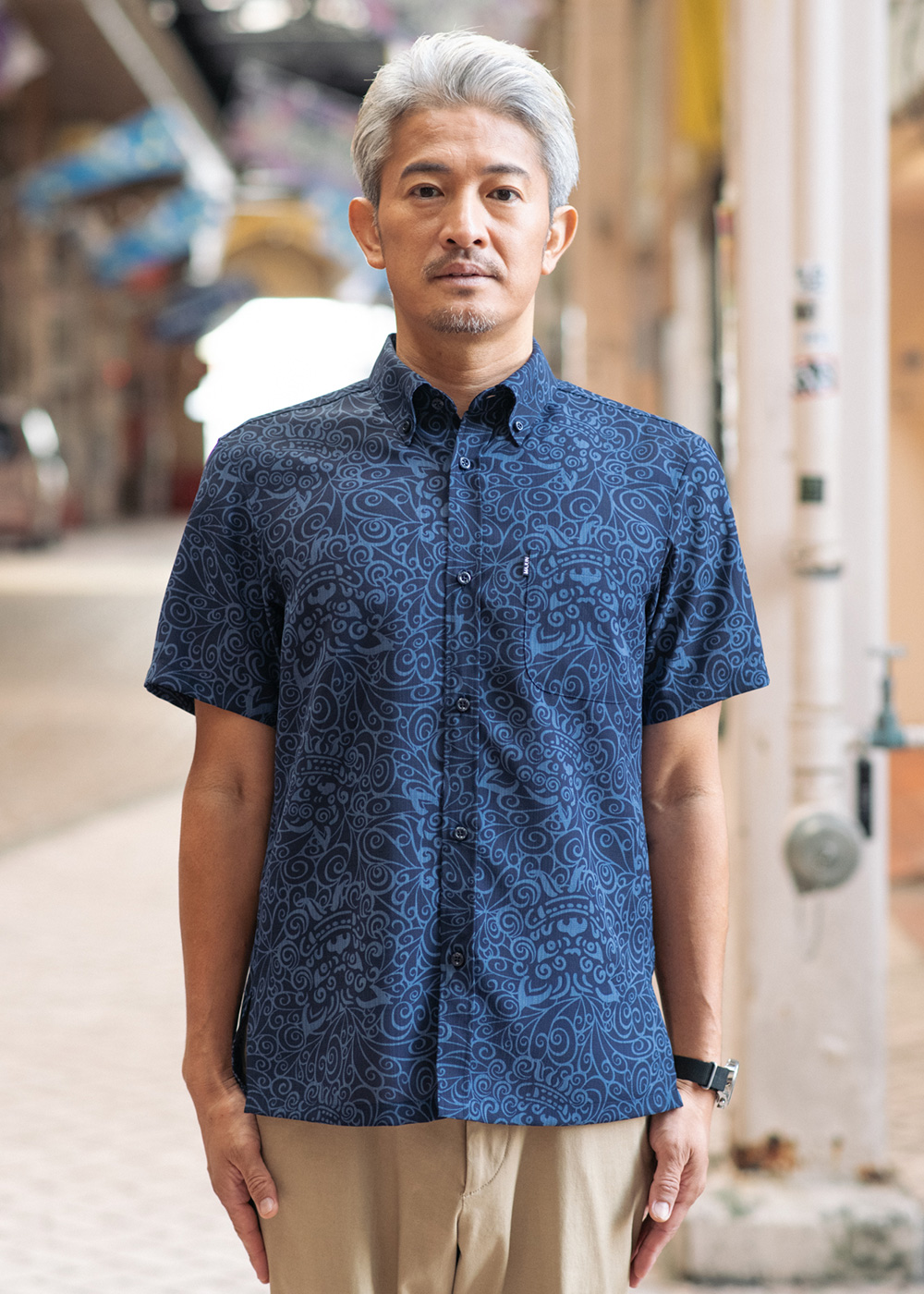 かりゆしウェア（沖縄版アロハシャツ） MAJUN - スパイラルシーサー