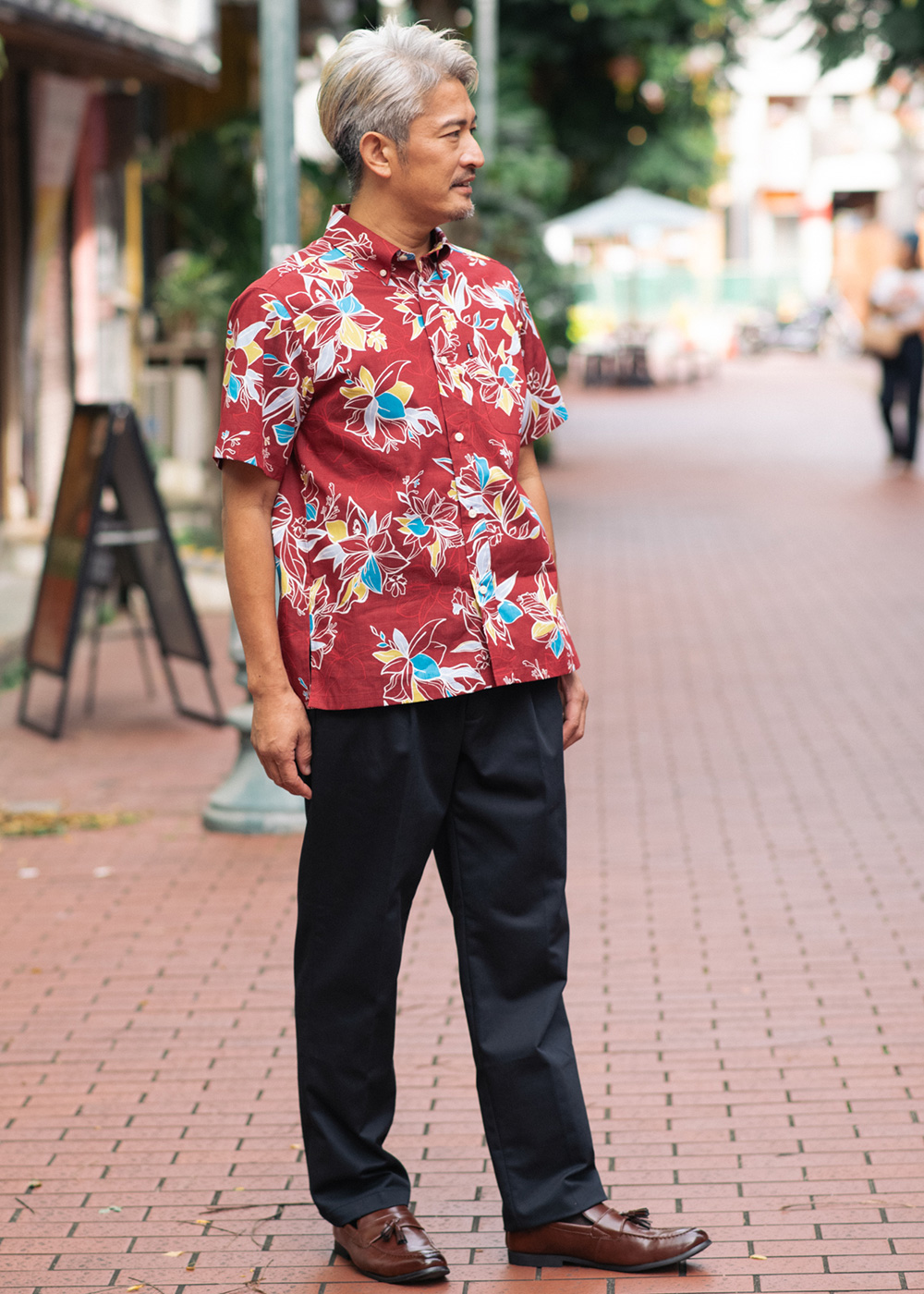 かりゆしウェア（沖縄版アロハシャツ） MAJUN - ファジーピーチ