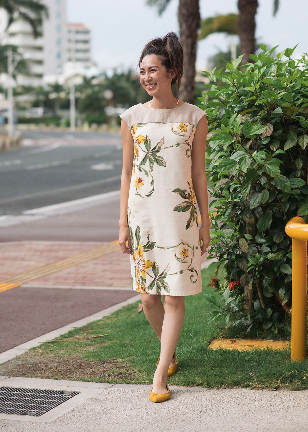 美品 majun かりゆしウェア 沖縄結婚式ワンピース  ポッピングツリー