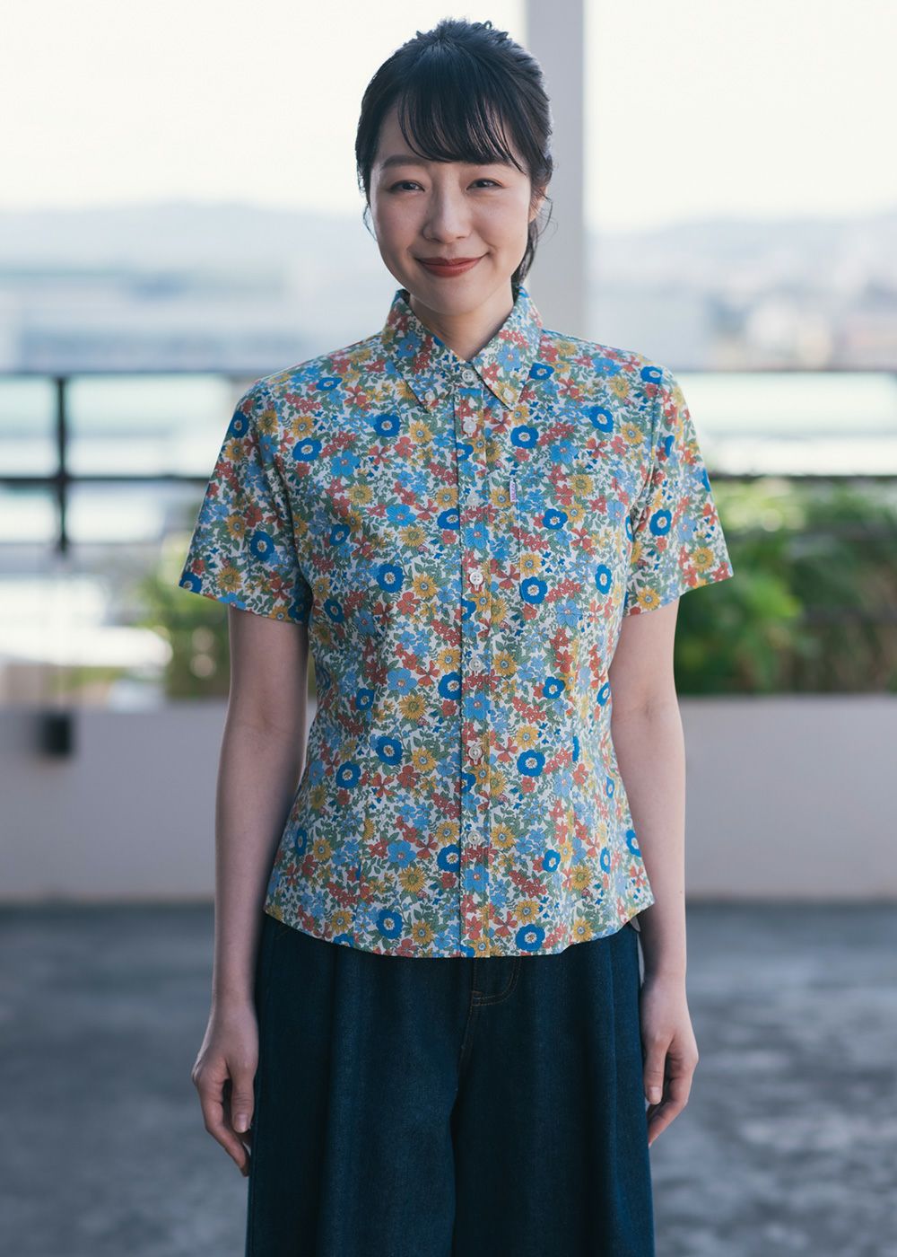 花柄 半袖シャツ Mサイズ 4点セットオキナワ かりゆし かりゆしウェア かりゆし シャツ メンズ ハイビ小花柄 ボタン