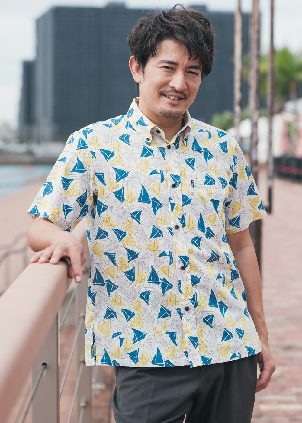 ユ*ン様 琉球絣 かりゆしウェア アロハシャツ 伝統工芸 琉球絣 かりゆしウェア 未使用 Lサイズ 沖縄 アロハシャツ
